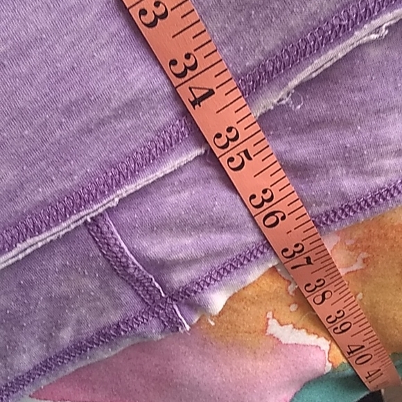 Short Sleeved, V-Neck, Light Weight Top - Picture 8 of 9